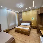 Golden House בית הארחה פיזה